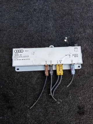 8E9035225P Усилитель антенны Audi A4 B7 Арт 93541595, вид 1