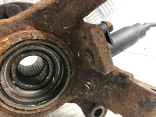  Ступица передняя левая Kia Clarus Арт 71321731059, вид 4