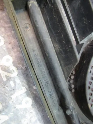 6388880415 Решетка радиатора Mercedes Vito W638 Арт 93570012, вид 9