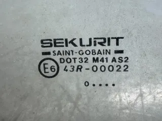  Стекло двери передней правой Ford Transit 3 Арт 93609681, вид 2