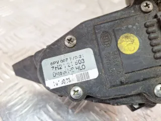 7H2721503 Датчик положения педали газа Volkswagen Transporter T5 Арт 21518, вид 5