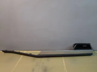 17B858416 Накладка декоративная на торпедо Volkswagen Jetta 7 Арт 318342, вид 1