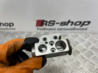 7P0820679A Клапан ТРВ (расширительный) кондиционера Volkswagen Touareg 2 Арт 03573, вид 2