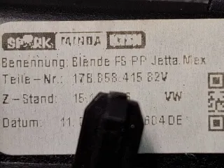 17B858415 Накладка декоративная на торпедо Volkswagen Jetta 7 Арт 318377, вид 5
