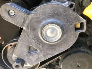 950434 Натяжитель ремня генератора Volkswagen Golf 4 Арт 93735483, вид 1