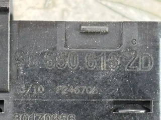 96650619ZD Блок управления стеклоподъемниками Peugeot 5008 Арт 93758074, вид 7