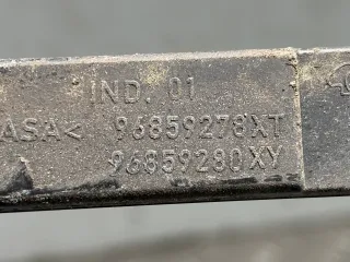 Молдинг (накладка) двери передней левой Peugeot 5008 Арт 93758304, вид 6