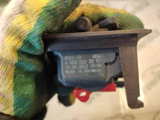 A0038203297 Активатор замка крышки топливного бака Mercedes GL X166 Арт 82506, вид 3