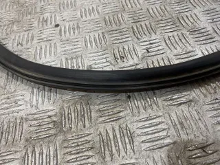  Уплотнитель капота Mercedes S W221 Арт 54673, вид 3
