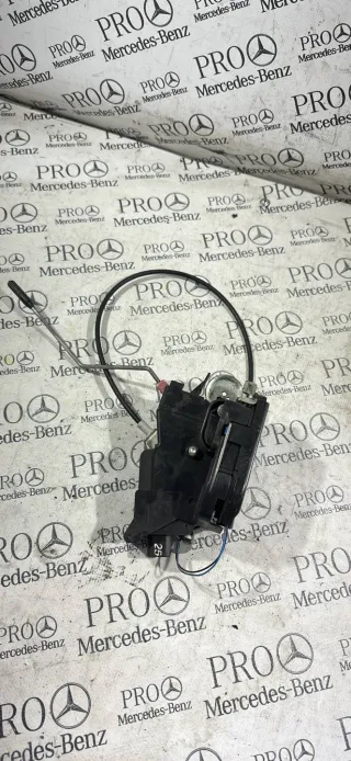 A6397201835 замок двери передней левой Mercedes Vito W639 Арт 17774, вид 1