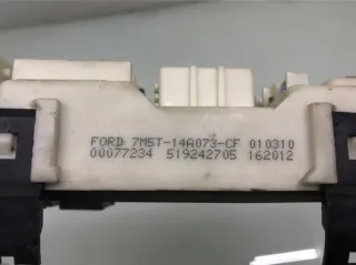 7M5T14A073CF Блок предохранителей Ford Focus 2 restailing Арт 413825, вид 3