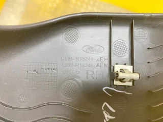 LJ8B-R13244-AEW Накладка на порог внутренняя задняя правая Ford Mustang Mach-E Арт 306-1-6, вид 3