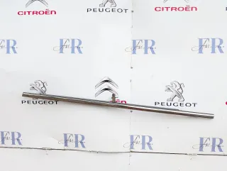 9800407477 Молдинг стекла двери задней левой наружный Peugeot 308 2 Арт L8640423, вид 1