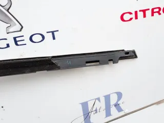 9677881180 Молдинг стекла двери задней левой наружный Peugeot 308 2 Арт L864426, вид 5