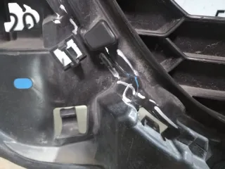 KD4550710G Решетка радиатора Mazda 5 1 Арт 11067, вид 4