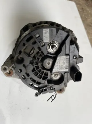  Генератор Audi A4 B7 Арт 93865303, вид 2