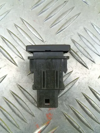 849880C020 Кнопка антипробуксовочной системы Toyota Tundra 2 Арт 209364, вид 3