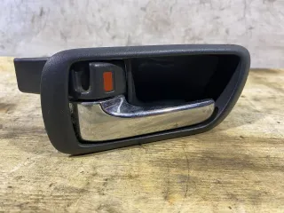  Ручка внутренняя задняя левая Toyota Corolla VERSO 2 Арт 93891575