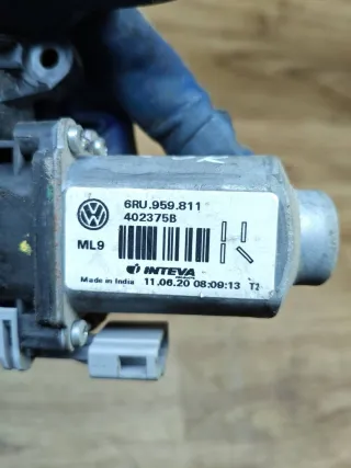 6RU959811 моторчик стеклоподъемника задний правый Volkswagen Polo 5 Арт 93587, вид 2