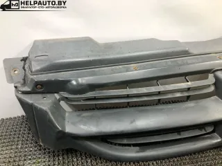 Решетка радиатора Dodge Caravan 3 1999г.  - Фото 3