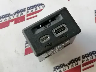 13529869 Разъем AUX / USB Chevrolet  Traverse Арт mp20821Zb, вид 1