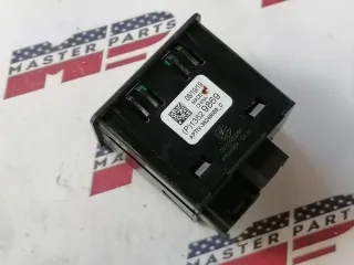 13529869 Разъем AUX / USB Chevrolet  Traverse Арт mp20821Zb, вид 2