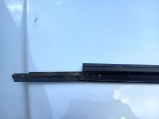 8K0853764E Молдинг стекла двери задней правой наружный Audi A4 B8 Арт 93946867, вид 6