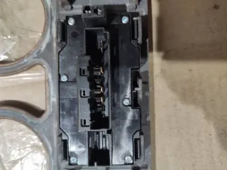 21068303081 Рамка под магнитолу Mercedes E W210 Арт 93950461, вид 3