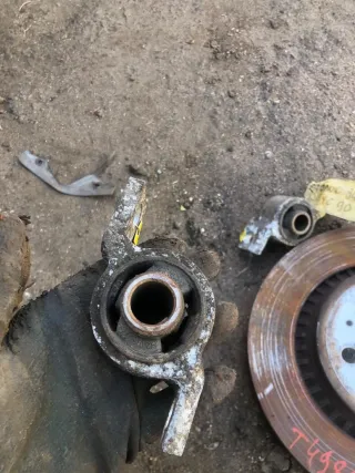 31277897 Сайлентблок Volvo XC90 1 restailing Арт 00571, вид 3