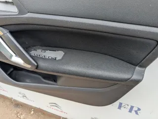 98035500ZD Обшивка двери передней правой (дверная карта) Peugeot 308 2 Арт L864098, вид 3