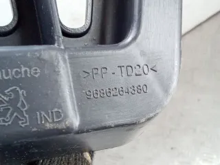 9686264380 Кронштейн крепления бампера заднего Peugeot 5008 Арт 94030533, вид 10
