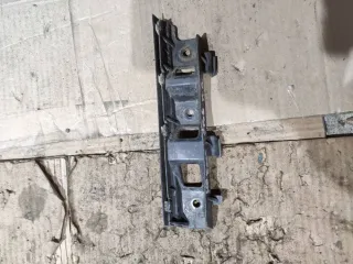 3C0807183 Кронштейн крепления бампера переднего Volkswagen Passat B6 Арт 94030833, вид 1