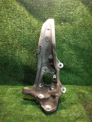6884382 Кулак поворотный передний правый BMW 5 G30/G31 Арт 94061276, вид 2