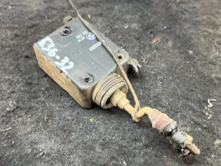 1387610 Активатор замка крышки топливного бака BMW 3 E36 Арт E36-32, вид 2