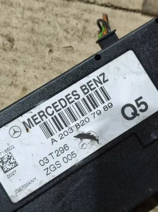 A2038207989 Усилитель антенны Mercedes C W203 Арт 94081352, вид 4