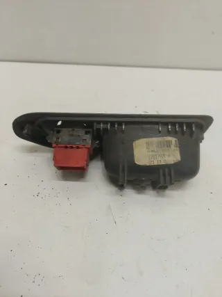 770170706 Кнопка стеклоподъемника заднего правого  Renault Laguna 1 Арт 042236, вид 3