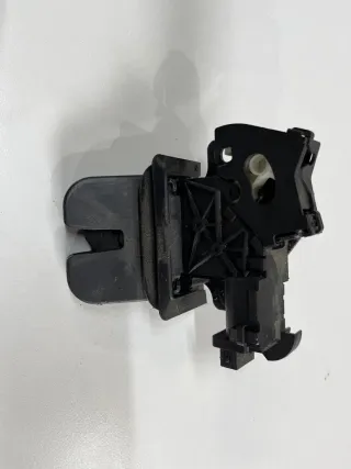  Замок крышки багажника Audi A6 C6 (S6,RS6) Арт 87340346, вид 2