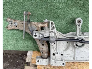 1k0199369f Балка подвески (подрамник) Volkswagen Golf 5 Арт 57712, вид 3