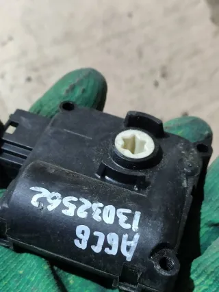 0132801359 Заслонка печки/климат-контроля Audi A6 C6 (S6,RS6) Арт 94155912, вид 5