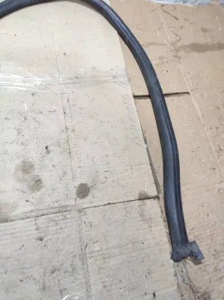  Уплотнитель капота Volkswagen Passat B5 Арт 94155951, вид 3