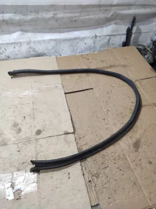  Уплотнитель капота Volkswagen Passat B5 Арт 94155951, вид 4