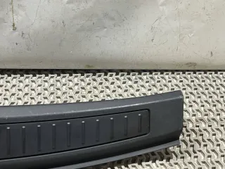 101082100C Накладка замка багажника Tesla model S Арт 24636, вид 3