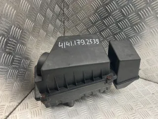 98AB9A612DC Корпус воздушного фильтра Ford Focus 1 Арт 41411792539
