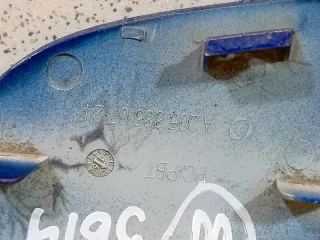 A20588507249999 Заглушка буксировочного крюка Mercedes C W205 Арт 100328, вид 8