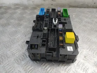 13181278 Блок предохранителей Opel Astra H Арт 86757, вид 3