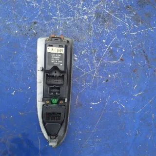  Блок управления стеклоподъемниками Mazda 323 BJ Арт 94166959, вид 2
