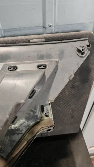 A2058300703 Водосток капота Mercedes C W205 Арт 94173296, вид 16