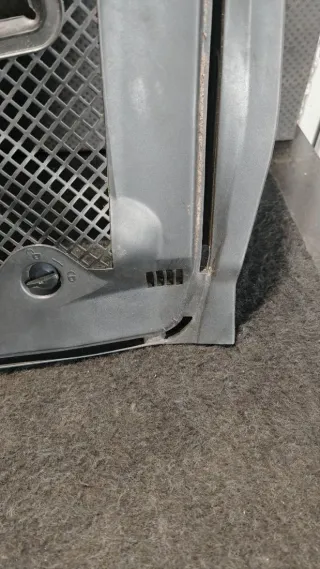 A2058300703 Водосток капота Mercedes C W205 Арт 94173296, вид 9