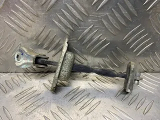 5732A036 Ограничитель открывания двери Mitsubishi Pajero Sport 2 Арт 212777, вид 3