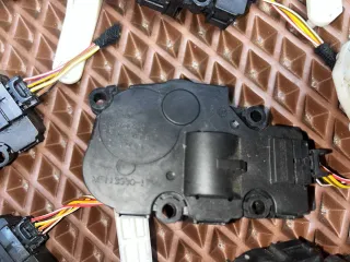 EGP0022 Заслонка печки/климат-контроля Land Rover Range Rover Velar Арт 100006, вид 4